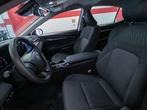 Used 2025 Toyota Camry LE w/ Convenience Package FWD image 12