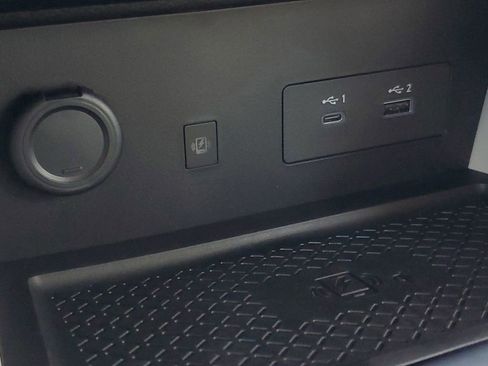 New 2025 Nissan Pathfinder SL image 24