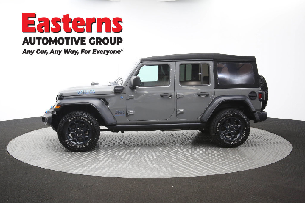 Used 2023 Jeep Wrangler Unlimited w/ Cold Weather Group AWD/4WD image 62