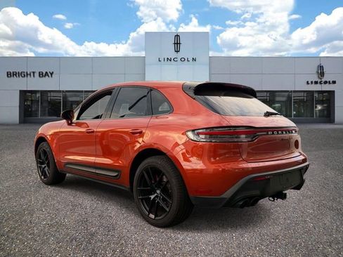 Used 2022 Porsche Macan S AWD/4WD image 4