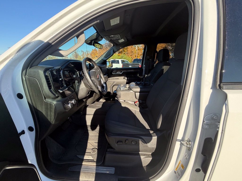 Used 2023 GMC Sierra 1500 Elevation AWD/4WD image 10