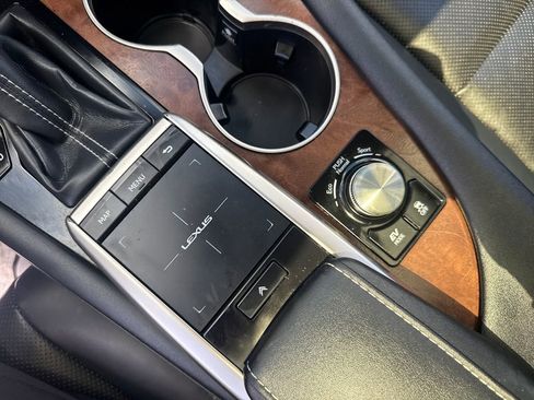 Used 2022 Lexus RX 450hL AWD w/ Premium Package image 43
