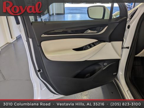 Used 2023 Buick Enclave Essence w/ Experience Buick Package image 19