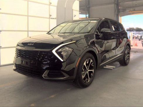 Used 2023 Kia Sportage EX FWD image 2