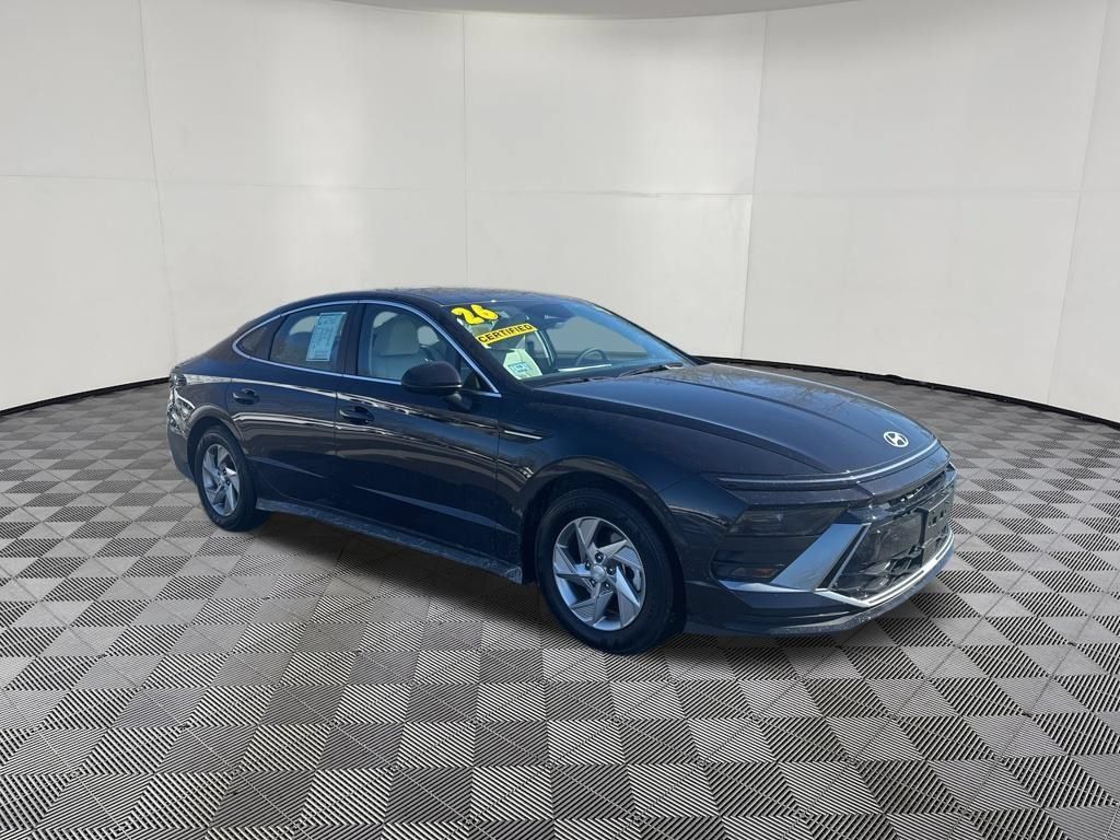 Used 2026 Hyundai Sonata SE FWD image 3
