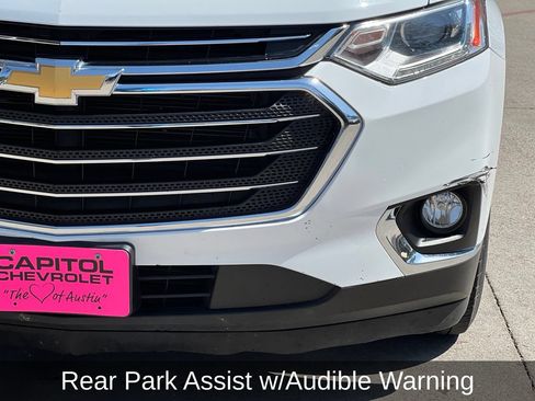 Used 2019 Chevrolet Traverse LT FWD image 10
