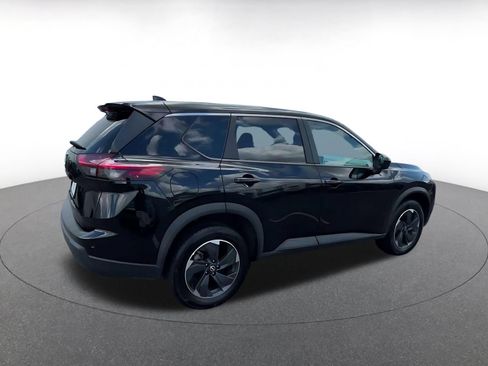 Used 2025 Nissan Rogue SV FWD image 12