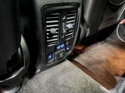 Used 2018 Jeep Grand Cherokee Trackhawk w/ Trailer Tow Group IV image 33