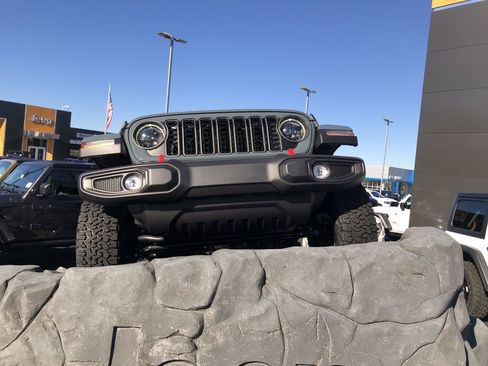 New 2026 Jeep Wrangler Unlimited Rubicon image 8