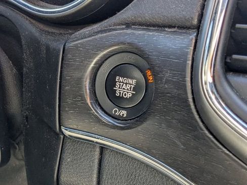 Used 2018 Jeep Grand Cherokee Limited image 23