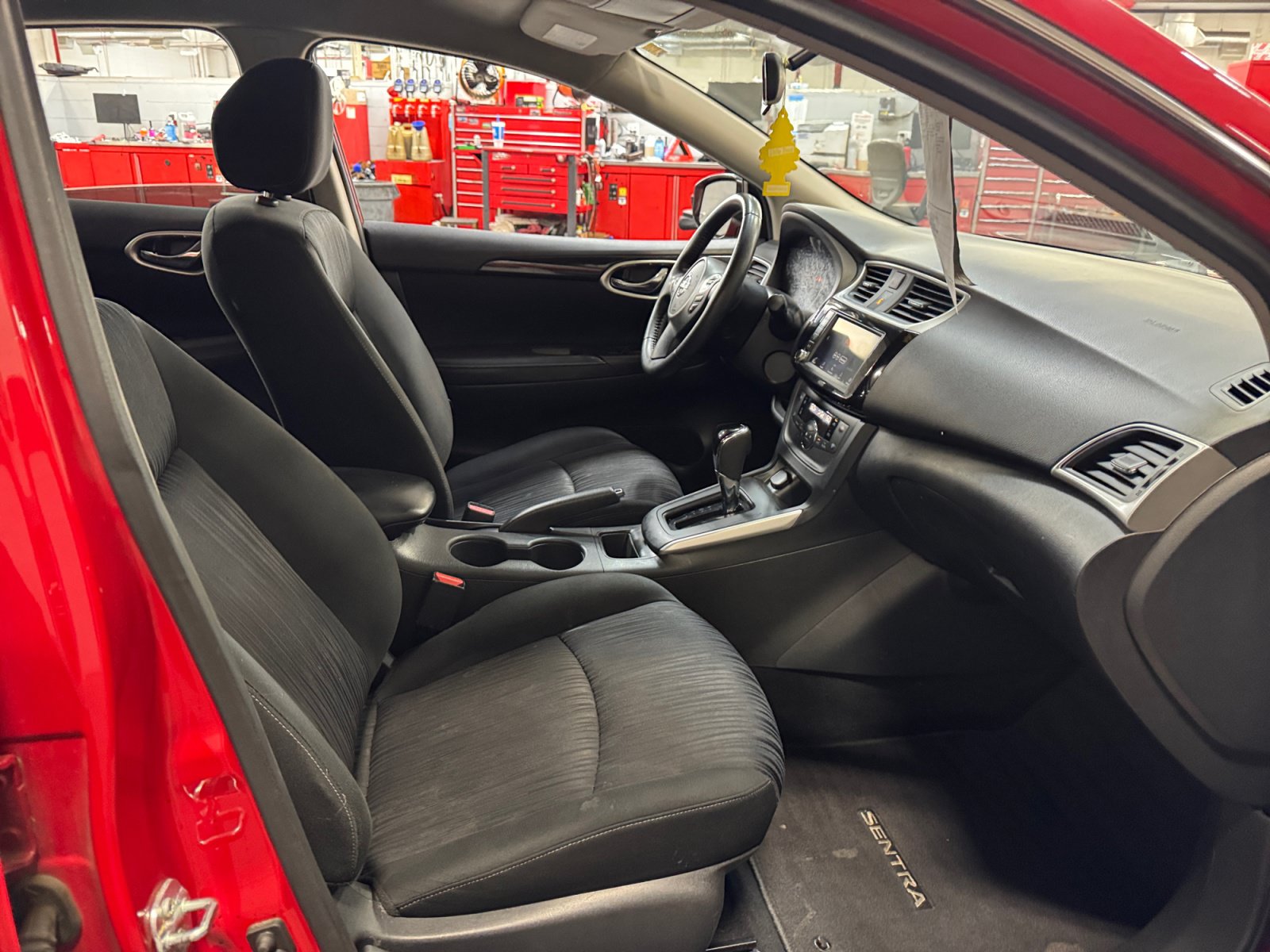 Used 2019 Nissan Sentra SV FWD image 19