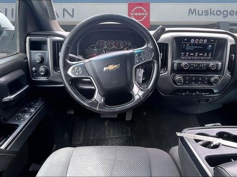 Used 2017 Chevrolet Silverado 2500 LT AWD/4WD image 8