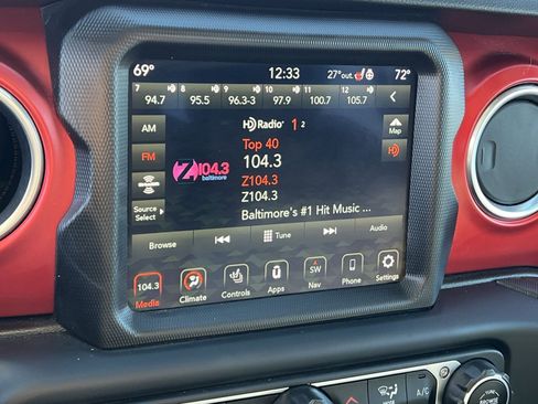 Used 2021 Jeep Wrangler Unlimited Rubicon image 16