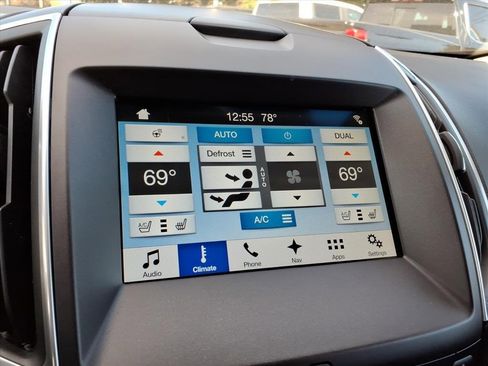 Used 2017 Ford Edge Titanium w/ Equipment Group 301A image 19