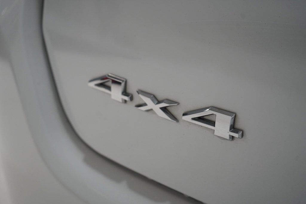 Used 2025 Jeep Compass Limited AWD/4WD image 10