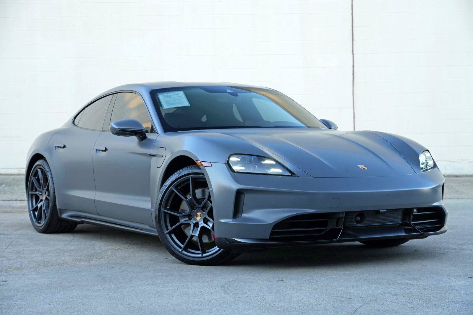 Used 2026 Porsche Taycan GTS AWD/4WD image 58