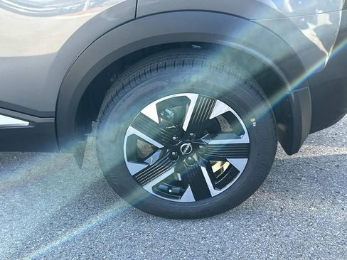 New 2026 Nissan Kicks SV w/ Cold Weather Package AWD/4WD image 11