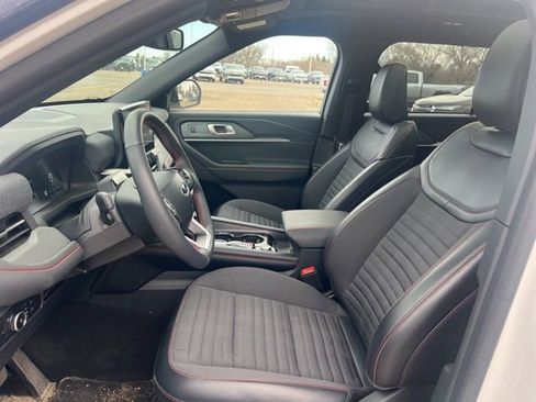 Used 2025 Ford Explorer ST-Line w/ Premium Package AWD/4WD image 15