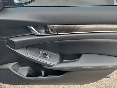 Used 2022 Honda Accord Sport image 21