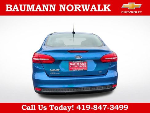 Used 2018 Ford Focus SE FWD image 6