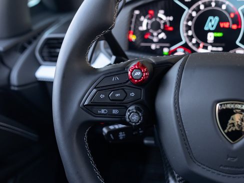Used 2026 Lamborghini Revuelto AWD/4WD image 48