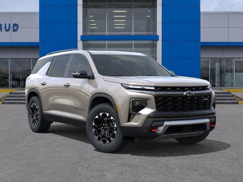 New 2027 Chevrolet Traverse Z71 w/ Driver Confidence Package AWD/4WD image 7