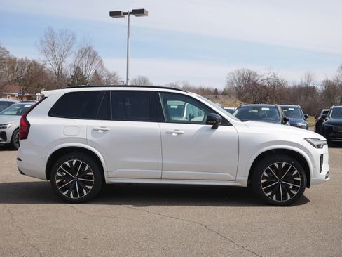 New 2026 Volvo XC90 T8 Ultra AWD/4WD image 2