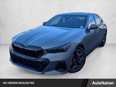 Used 2026 BMW i5 eDrive40 AWD/4WD image 1