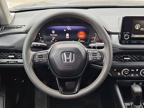 Used 2025 Honda Accord SE image 23