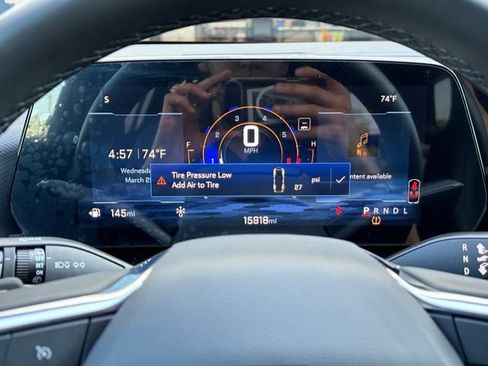 Certified 2026 Chevrolet Equinox LT w/ Convenience Package II image 9