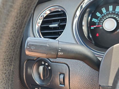 Used 2012 Ford Mustang Coupe RWD image 30