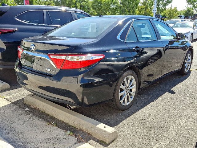 Used 2015 Toyota Camry XLE w/ Moonroof Package FWD image 4