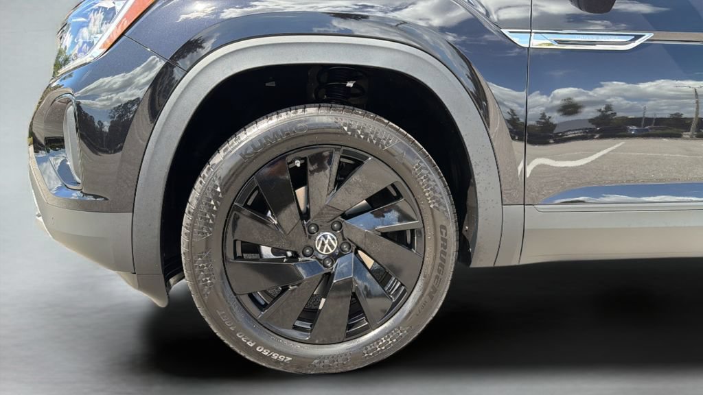 New 2026 Volkswagen Atlas Cross Sport SE FWD image 36