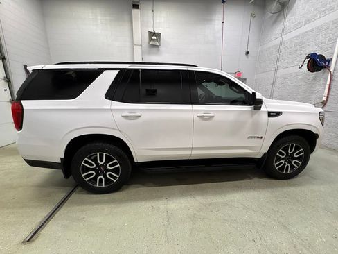 Used 2023 GMC Yukon AT4 AWD/4WD image 3