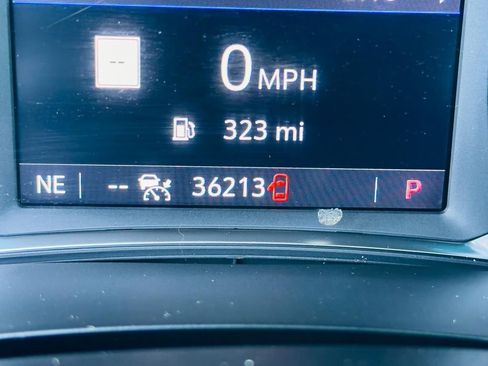 Used 2023 Chevrolet Traverse RS image 21