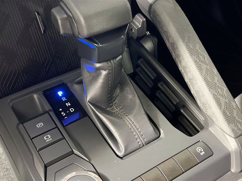 Used 2024 Toyota Tacoma SR5 image 25