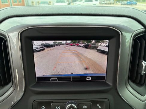 Used 2022 Chevrolet Silverado 1500 Custom image 8