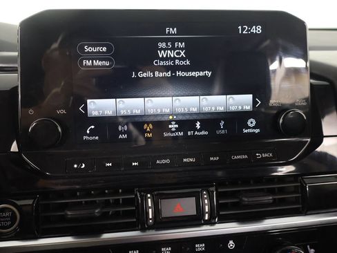 Used 2023 Nissan Pathfinder SL AWD/4WD image 43