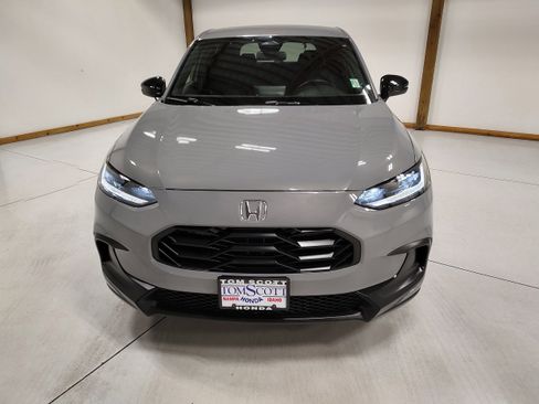 Used 2024 Honda HR-V Sport image 3