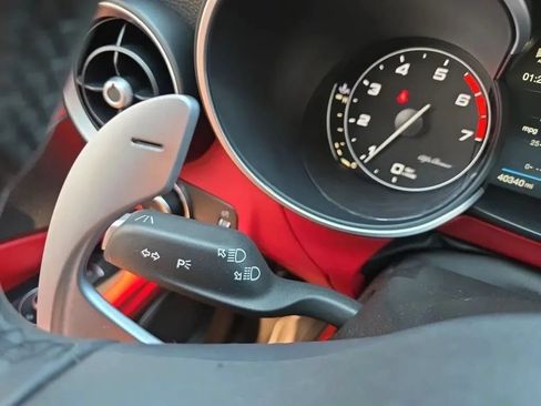 Used 2019 Alfa Romeo Stelvio Sport w/ Quick Order Package 22K Sport RWD image 20