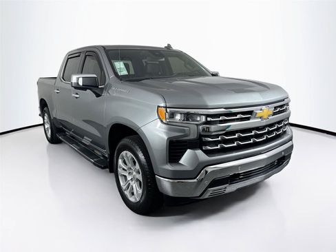 Used 2023 Chevrolet Silverado 1500 LTZ AWD/4WD image 9