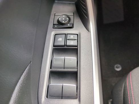 Used 2025 Toyota RAV4 SE AWD/4WD image 22