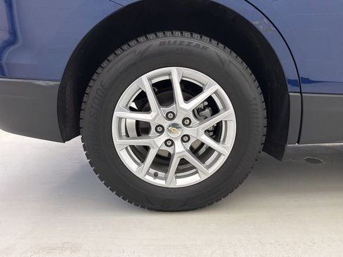 Used 2023 Chevrolet Equinox LS AWD/4WD image 9