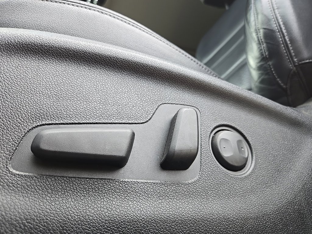 Used 2020 Kia Sorento EX AWD/4WD image 32
