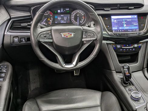 Used 2024 Cadillac XT6 Sport AWD/4WD image 4