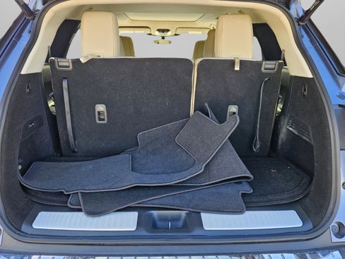 Used 2023 INFINITI QX60 Sensory w/ Cargo Package image 28