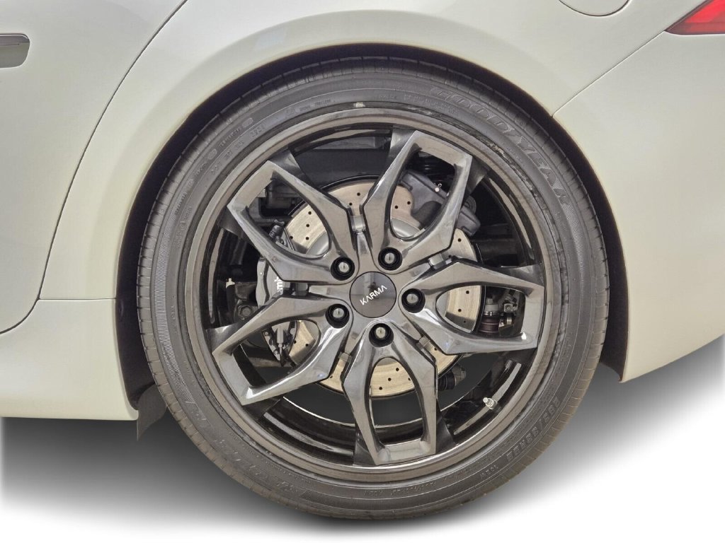 Used 2025 Karma Revero Luxury RWD image 17