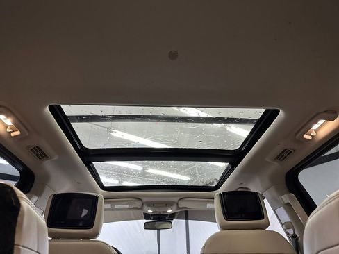 Used 2019 Ford Expedition Max Platinum image 23