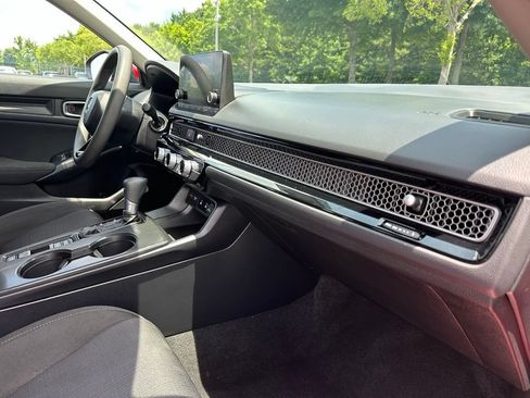 Certified 2025 Honda Civic LX image 33