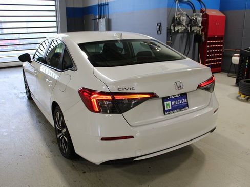 Used 2022 Honda Civic EX image 37